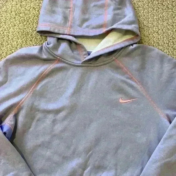 Nike sweatshirt - Picture 2 of 5